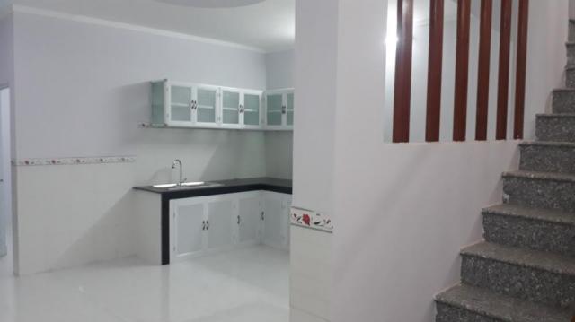 Nhà 1 trệt 1 lầu, 90m2, hướng Đông, ngay nhà trẻ Hồng Quân, đường 768B, KP4