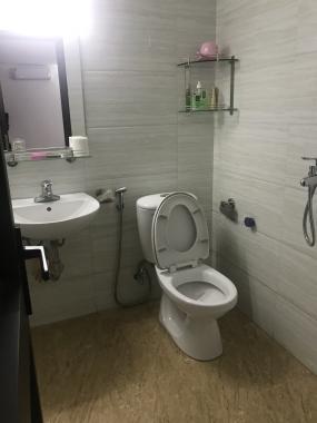 Cho thuê căn hộ chung cư 125 Hoàng Ngân 84m2, 3 phòng ngủ, full đồ 15 tr/th, 0363557830