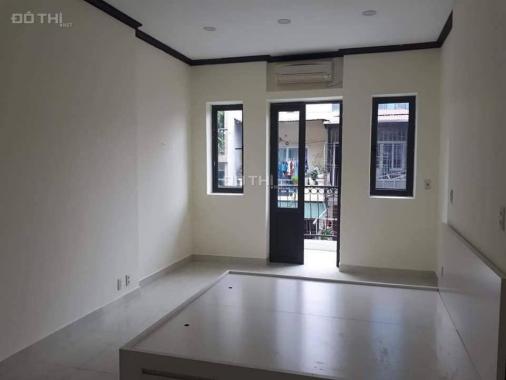 Bán nhà Phố Vọng - Ô tô tránh - Kinh doanh 82m2, giá 7.8 tỷ