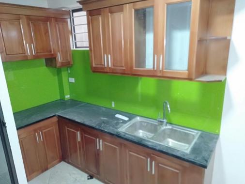 Bán nhà Tả Thanh Oai, 5 tầng, 35m2 dân xây độc lập, ô tô đỗ cửa, em Ngàn: 0988781608