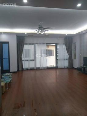 Cần bán nhà ngõ phố Phan Kế Bính, dt 38 m2 x 5T mới tinh, giá 3.6 tỷ