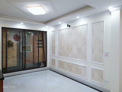 Bán nhà riêng Trung Tả, dt: 40m2, 5 tầng, 4 tỷ