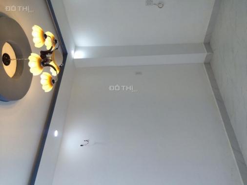 Nhà hẻm 251 Lê Quang Định, 4x5m, 1 lầu, nhà mới, NTCC, giá 2.6 tỷ
