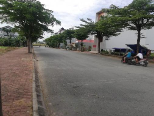 Bán đất cạnh bên dự án Đông Tăng Long, phường Trường Thạnh, Quận 9. Lô góc 2 MT, DT 3032m2