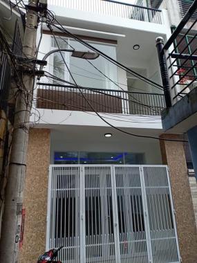Bán nhà kiệt Hùng Vương, sau lưng nhà mặt tiền, kiệt 2m thông