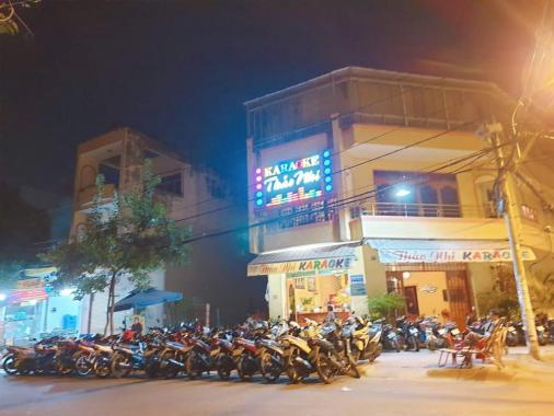 Bán cơ sở karaoke đang hoạt động tốt ngay mặt tiền đường phường Phước Bình, Q. 9, 21.5 tỷ có TL