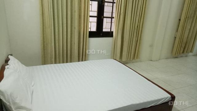 Cho thuê căn hộ 50m2, Lê Văn Lương, Hoàng Đạo Thúy. 5,5tr/th