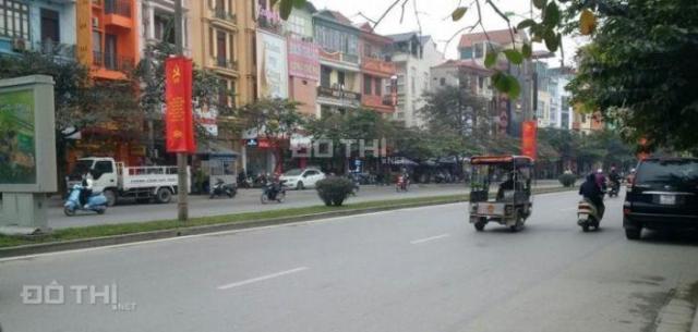 Mặt phố Nguyễn Khánh Toàn, 106m2, SĐCC, vị trí đắc địa, giá 45 tỷ