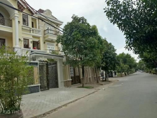 Chủ cần tiền bán gấp biệt thự Nam Long Phú Thuận, Q. 7, giá cực kỳ tốt cho nhà đầu tư hoặc mua ở