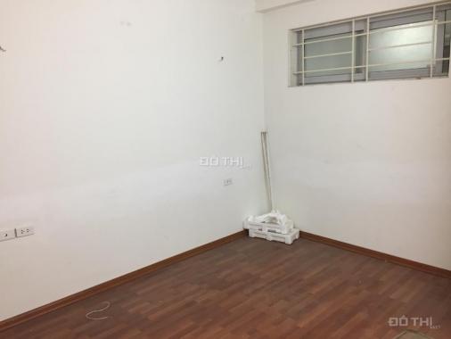 Cho thuê chung cư C37 Bắc Hà, 85m2, 2 phòng ngủ, giá 8 tr/th. LH: 0936994993