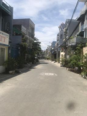 Nhà bán 1 trệt, 2 lầu, ST hẻm xe hơi quay đầu hẻm 502 đường Huỳnh Tấn Phát, Quận 7