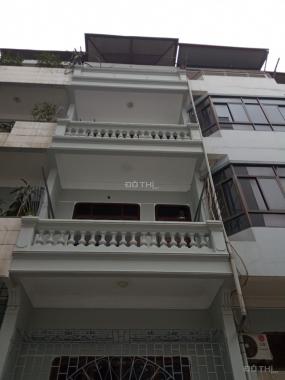 Cho thuê nhà riêng nguyên căn Duy Tân, 55m2 x 5T, ô tô đỗ cửa, để ở làm văn phòng