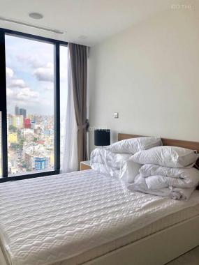 Cho thuê căn hộ chung cư tại dự án Vinhomes Golden River Ba Son, Quận 1, Hồ Chí Minh, 2 phòng ngủ