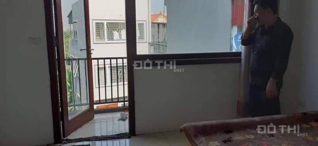 Bán nhà 4 tầng, 60m2, Phường Thạch Bàn, MT 4m, ôtô, KD, giá chỉ 3.1 tỷ. LH 0904627684