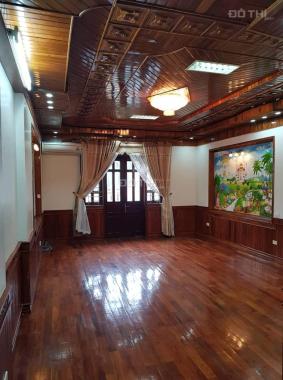 Nhà phân lô Hào Nam, 67m2 * 7 tầng thang máy, mt 5m, có gara, nội thất gỗ Đinh Hương quý