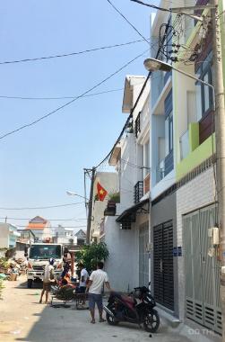 Bán nhà 1 trệt, 2 lầu hẻm xe hơi 7m cách Tỉnh Lộ 43 100m, gần chợ Đồng An