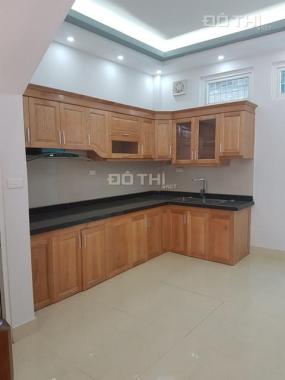 Bán nhà 54m2, 4 tầng, La Khê, có sân riêng trước để ô tô, giá 2,88 tỷ, lh 0904959168