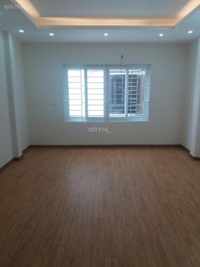 Bán nhà Bùi Xương Trạch, Thanh Xuân, 35m2, 5 tầng mới, giá 2.7 tỷ. LH 0903070282 - 0968602200