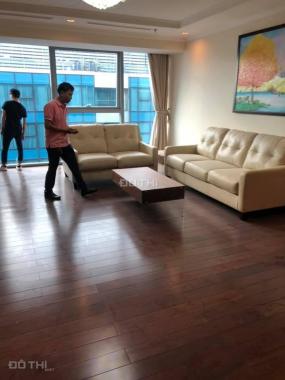 CC cần cho thuê căn hộ siêu cao cấp Vinhomes Đồng Khởi, Q. 1, DT 163m2, 3PN. nội thất sang trọng