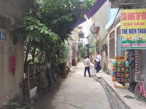Chính chủ cần bán mảnh đất sổ đỏ tại khu Phú Lãm, Hà Đông. Kinh doanh nhỏ