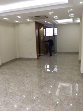 Bán tòa nhà căn hộ mặt phố Trấn Vũ, dt 210 m2 x 10T còn mới đẹp, giá 85 tỷ