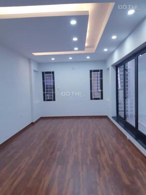 CC bán nhà gần phố Đặng Văn Ngữ, Đống Đa, Hà Nội, 39m2, 5 tầng, MT 4.3m, giá 4.6 tỷ. LH 0946839756