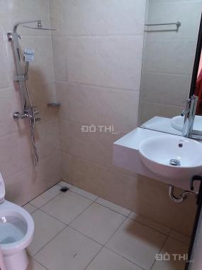 CC bán nhà đường Do Lộ - Yên Nghĩa 33m2*3 tầng. Giá 1.32 tỷ, ngõ rộng, thoáng trước sau, 0337877889