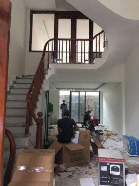 Bán nhà Tựu Liệt 38m2, 5 tầng xây mới, giá 2.2 tỷ. LH 0972638668