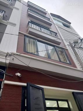Cần bán gấp ngôi nhà 116/116 Thiên Phước, Tân Bình (4m x 11m) 5 tầng, giá 6.4 tỷ. Giá thương lượng