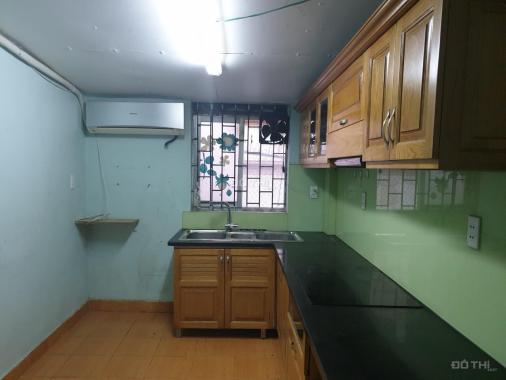 Bán phòng 201, nhà B2 phố Tôn Thất Tùng, dt 80m2, full đồ, giá tốt