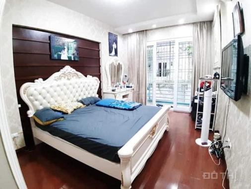 Cần bán nhà phố Kim Mã, quận Ba Đình, dt 50m2 x 5 tầng. Giá siêu rẻ