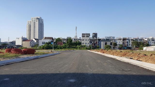 Bán đất xây văn phòng, mặt sau đường Song Hành, cách Metro 500m, 9.6x20m, LH 0977828415