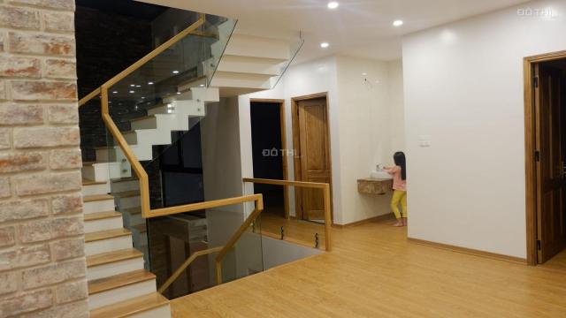 Cho thuê nhà 4,5 tầng, siêu đẹp siêu vip đường Nguyễn Tất Thành, Hải Châu