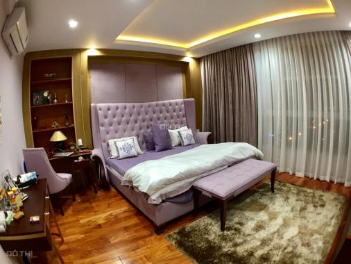 Bán căn hộ penthouse Star Hill 1 - duplex, 1 trệt, 1 lầu, 1 sân thượng sân vườn - Quận 7 - HCM