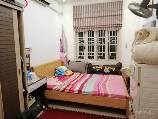 Nhà Đại Kim, diện tích 25m2, 5 tầng, ngõ ô tô đỗ, nhà còn mới, đẹp, ở luôn, chỉ 1.9 tỷ