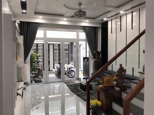 Cần bán gấp nhà đường Phạm Hữu Lầu, Phước Kiển, Nhà Bè, 5x24m, giá 5,8 tỷ