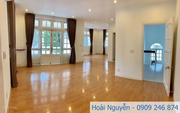 Cho thuê villa gần đường Xuân Thủy, Thảo Điền, phù hợp ở, văn phòng giá 81.31 tr/th. LH 0909246874