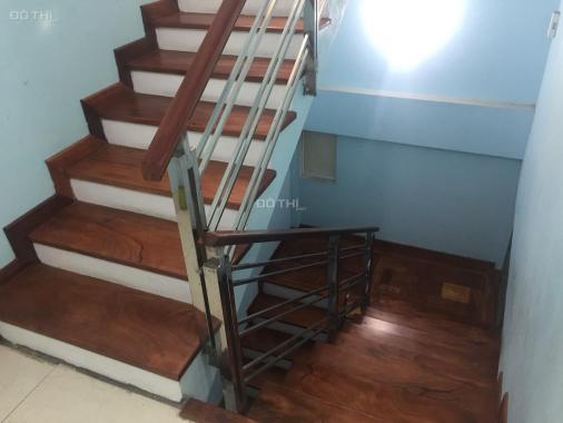 Bán nhà 3 tầng 1 tum, Ngọc Lâm, 42.2m2, MT 4.75m, hướng Đông Bắc, gần hồ Tai Trâu, giá 2.65 tỷ