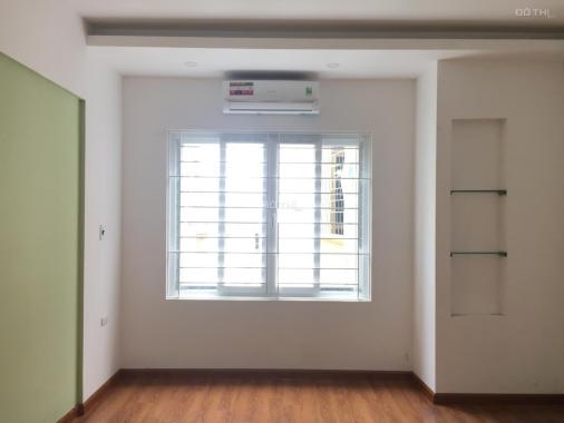 Bán nhà 5 tầng, 38 m2, Nguyễn Văn Huyên, Quan Hoa, Cầu Giấy, ô tô đỗ gần 10m, 4.2 tỷ