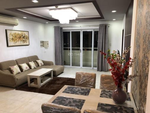 Cho thuê căn hộ chung cư tại dự án Hùng Vương Plaza, Quận 5, Hồ Chí Minh, DT 121m2, giá 21 tr/th