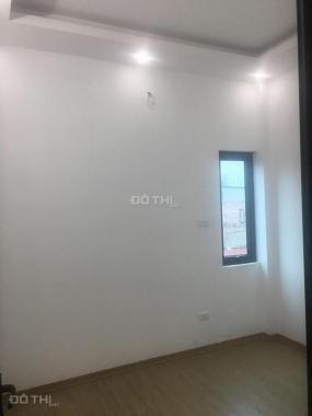 Bán nhà tổ 16 ngõ 330 Định Công, chính chủ, SĐCC, 33m2 x 5T mới, giấy phép XD đầy đủ, 50m ra phố