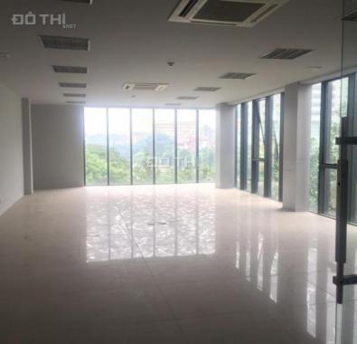 Còn duy nhất văn phòng 80m2 phố Nguyễn Chí Thanh, 295 nghìn/m2/th, full DV, view hồ, hiện đại
