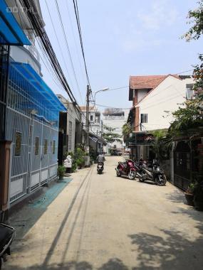 Cho thuê nhà nguyên căn 2 tầng kiệt ô tô Bà Triệu nằm ngay trung tâm thành phố Huế