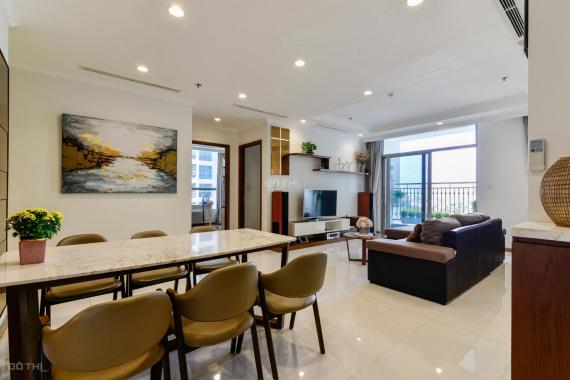 Bán căn hộ Vinhomes Central Park 133m2, 4 PN, giá 9.5 tỷ, đầy đủ nội thất, view sông trực diện