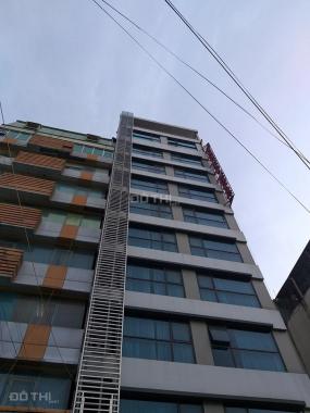 Bán nhà mặt phố quận Cầu Giấy, DT 70m2, 11 tầng, thang máy, MT 6 m, giá 14.5 tỷ