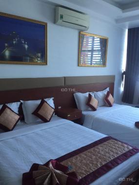 Cho thuê khách sạn mặt tiền đường Dương Bá Trạc, trệt 6 lầu, 33 PN, full nội thất. LH 098.2222.910