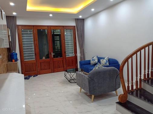 Bán nhà Hồ Tùng Mậu lô góc 40m2, ô tô đỗ cửa