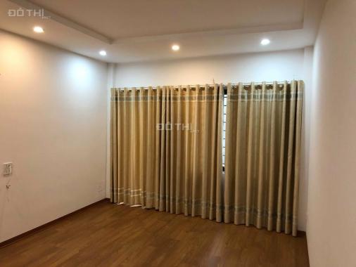 Bán nhà riêng Hoàng Liệt, Linh Đàm, Hoàng Mai, DT: 32m2 x 5T, MT: 4m, 3.05 tỷ, ô tô 7 chỗ đỗ cửa