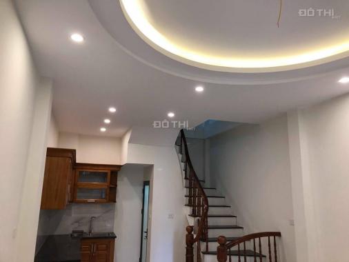 Bán nhà riêng Hoàng Liệt, Linh Đàm, Hoàng Mai, DT: 32m2 x 5T, MT: 4m, 3.05 tỷ, ô tô 7 chỗ đỗ cửa