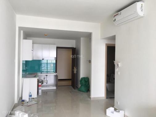 Bán căn hộ 2PN nội thất cơ bản có bếp, máy lạnh, thiết bị vệ sinh, 3.45 tỷ, Golden Mansion